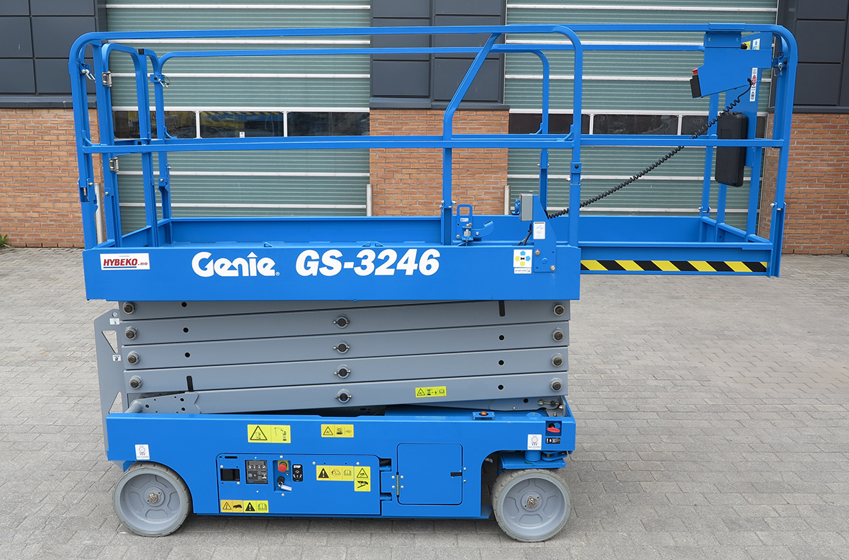 Sakselift batteri arb.h <12m platformbredde>90cm